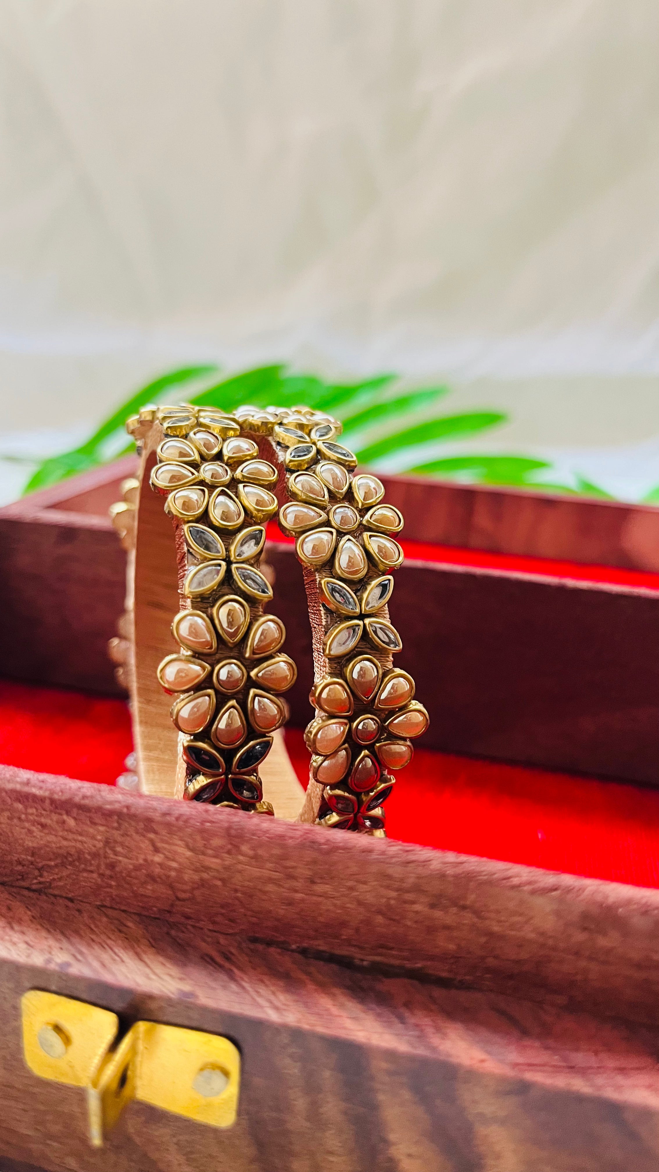 ANIKSHYA HANDMADE GOLD PEARL AND WHITE KUNDAN BANGLE VH013