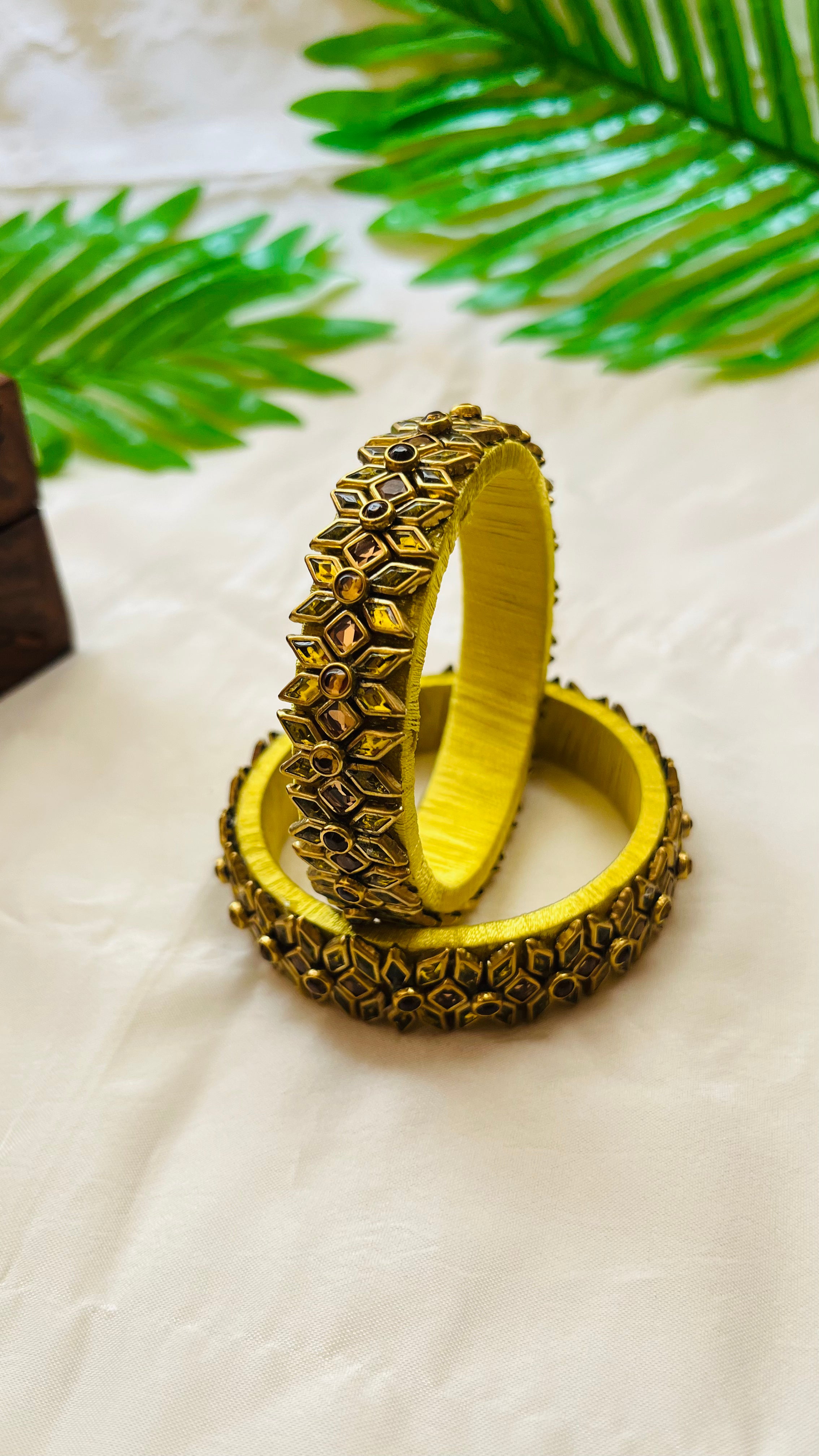 ANIKSHYA HANDMADE LITE YELLOW AND GOLD KUNDAN BANGLE VH007