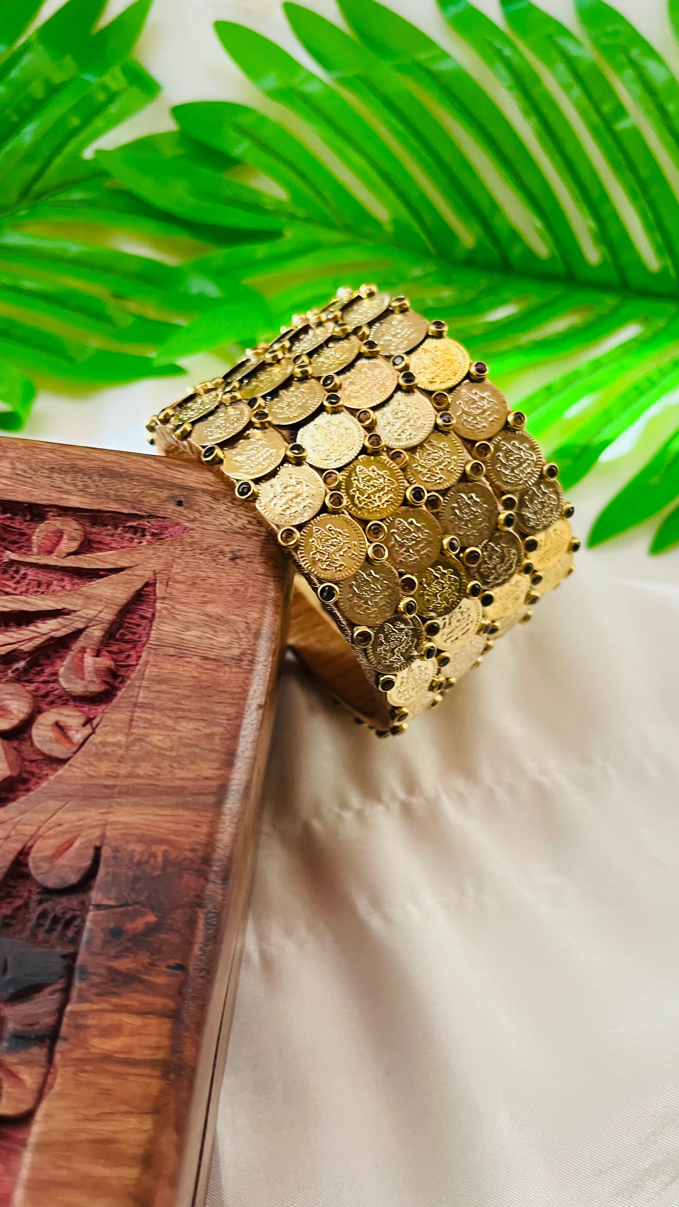 ANIKSHYA HANDMADE GOLD COIN BANGLE VH009