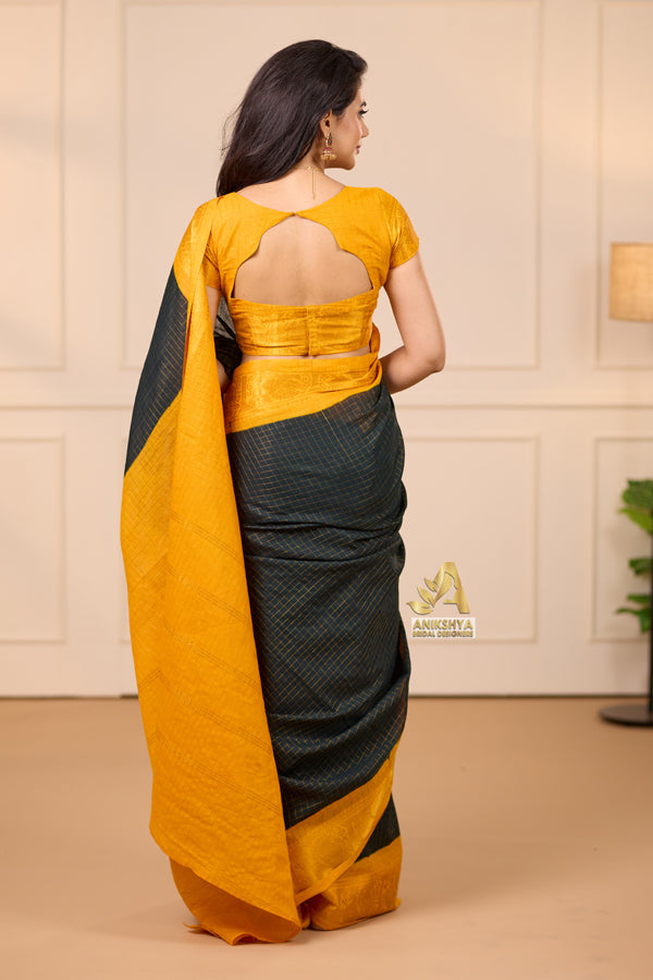 Bottle Green Sungudi Saree