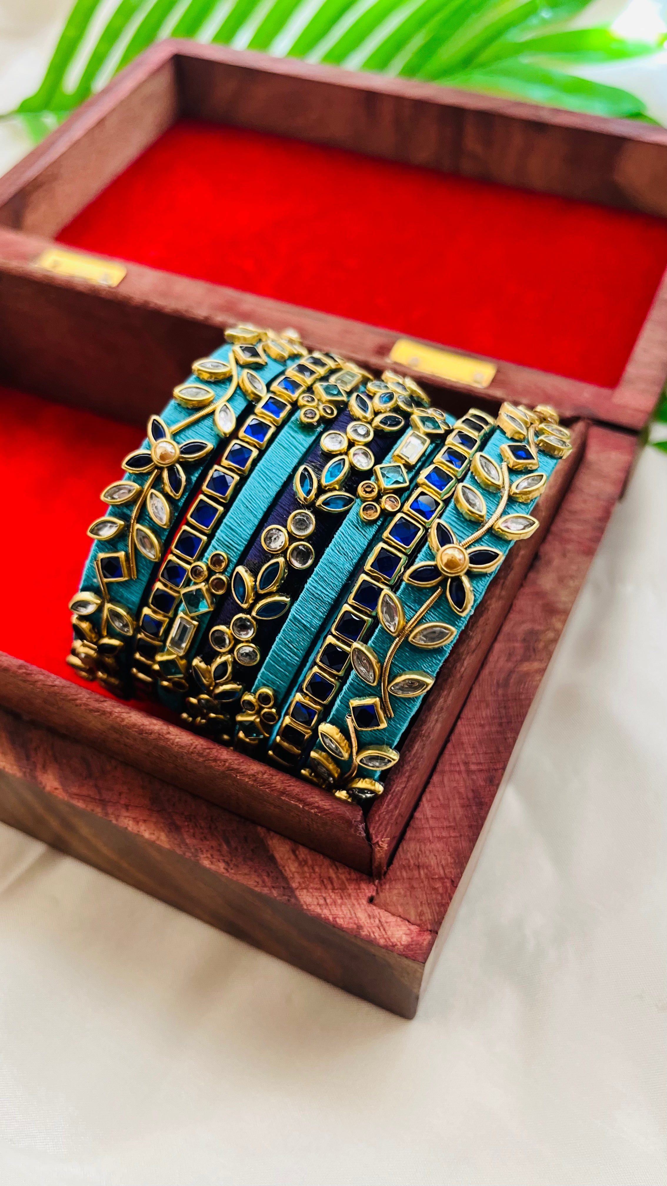 ANIKSHYA HANDMADE CYAN AND BLUE KUNDAN BANGLE VH019