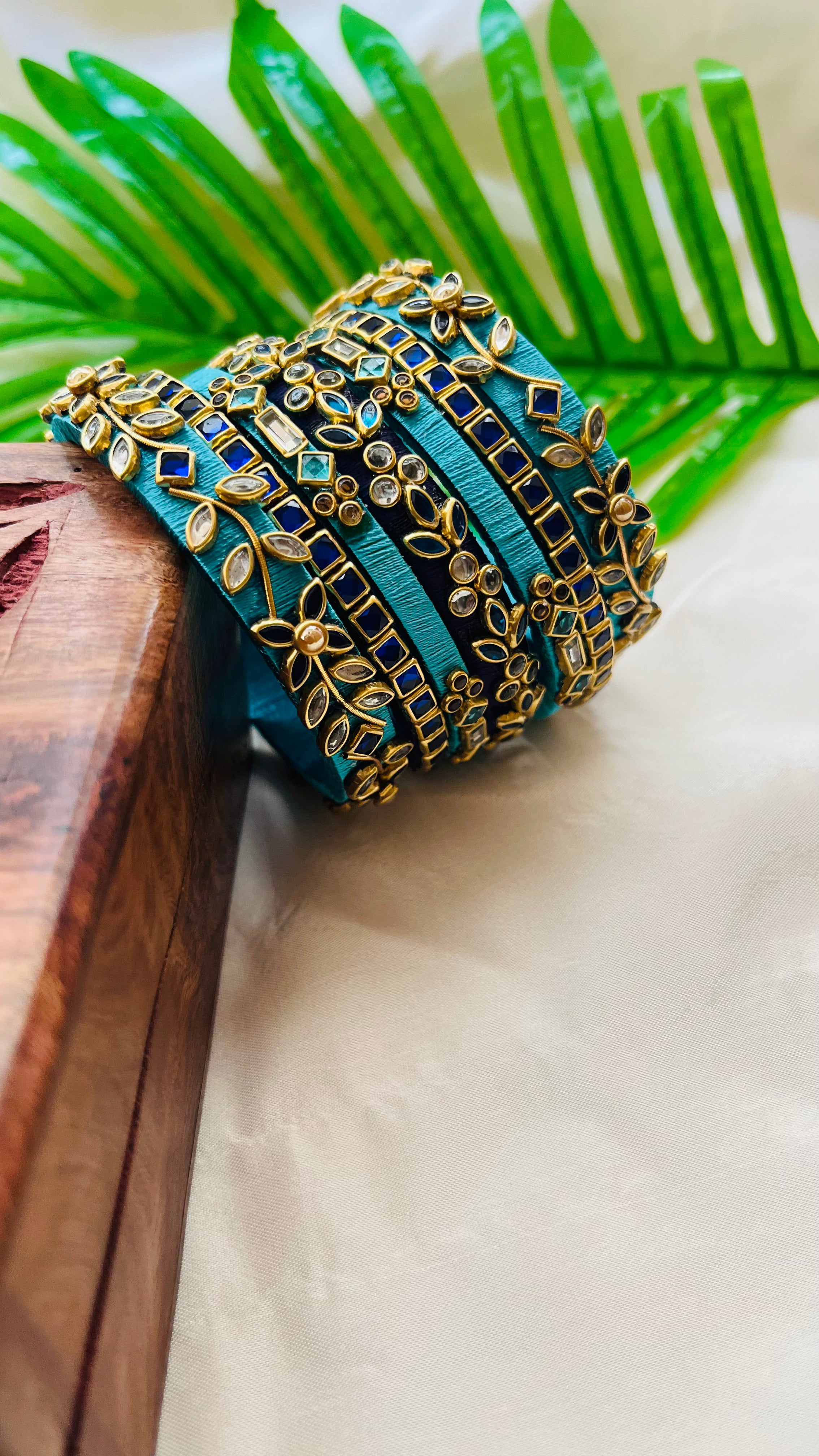 ANIKSHYA HANDMADE CYAN AND BLUE KUNDAN BANGLE VH019