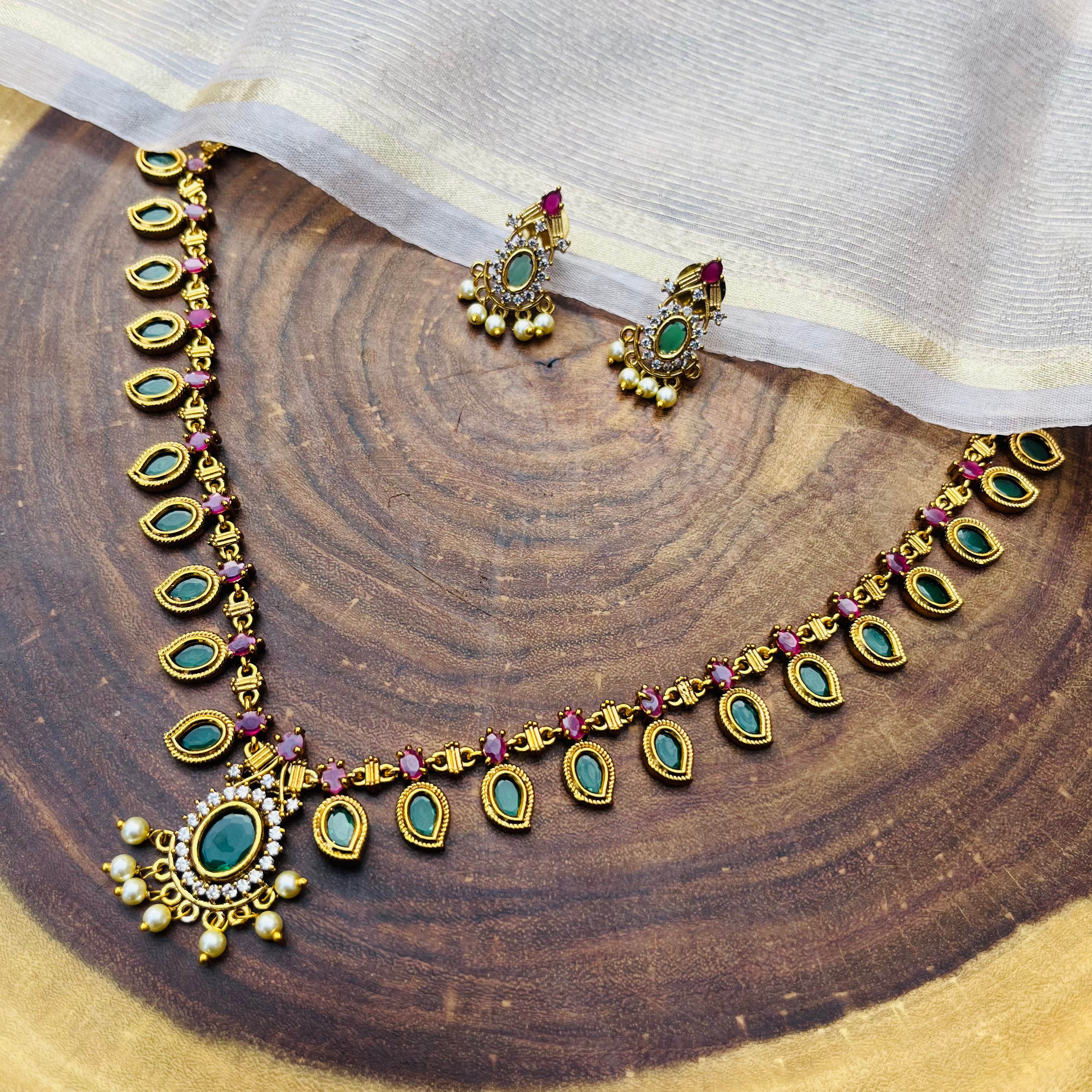 AB Palakka necklace
