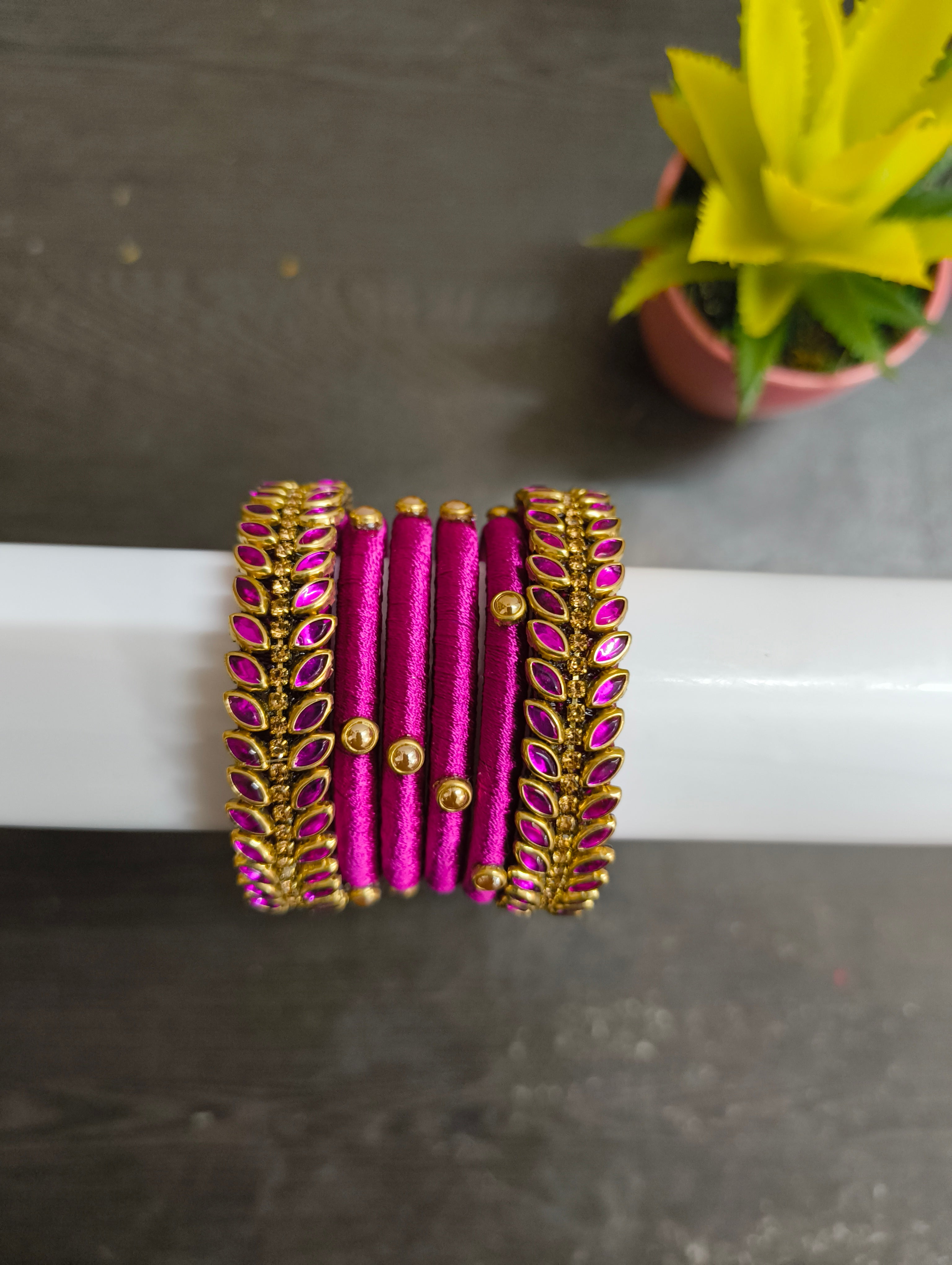 ANIKSHYA KIDS HANDMADE MAGENTA KUNDAN BANGLE VH075