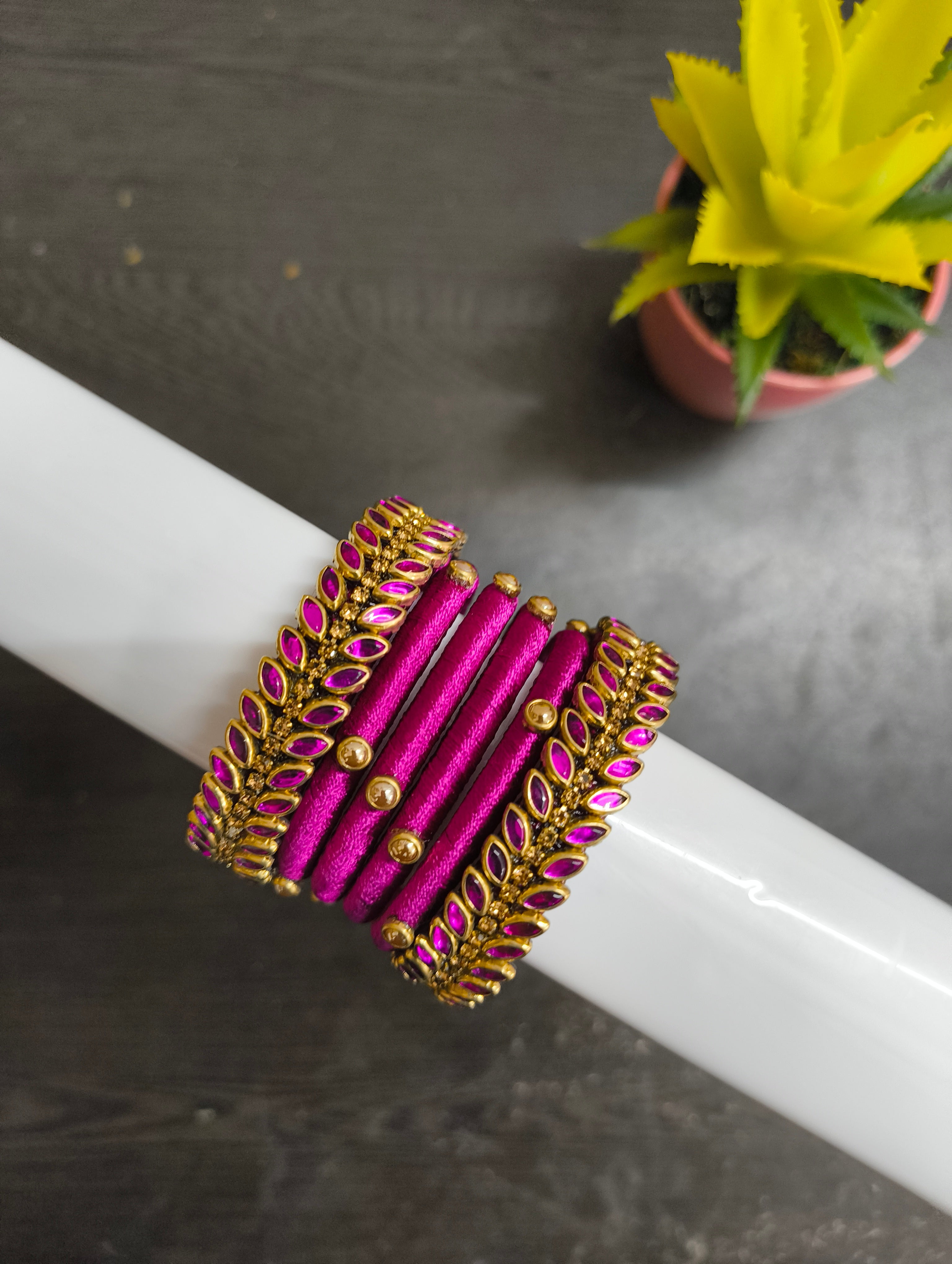 ANIKSHYA KIDS HANDMADE MAGENTA KUNDAN BANGLE VH075