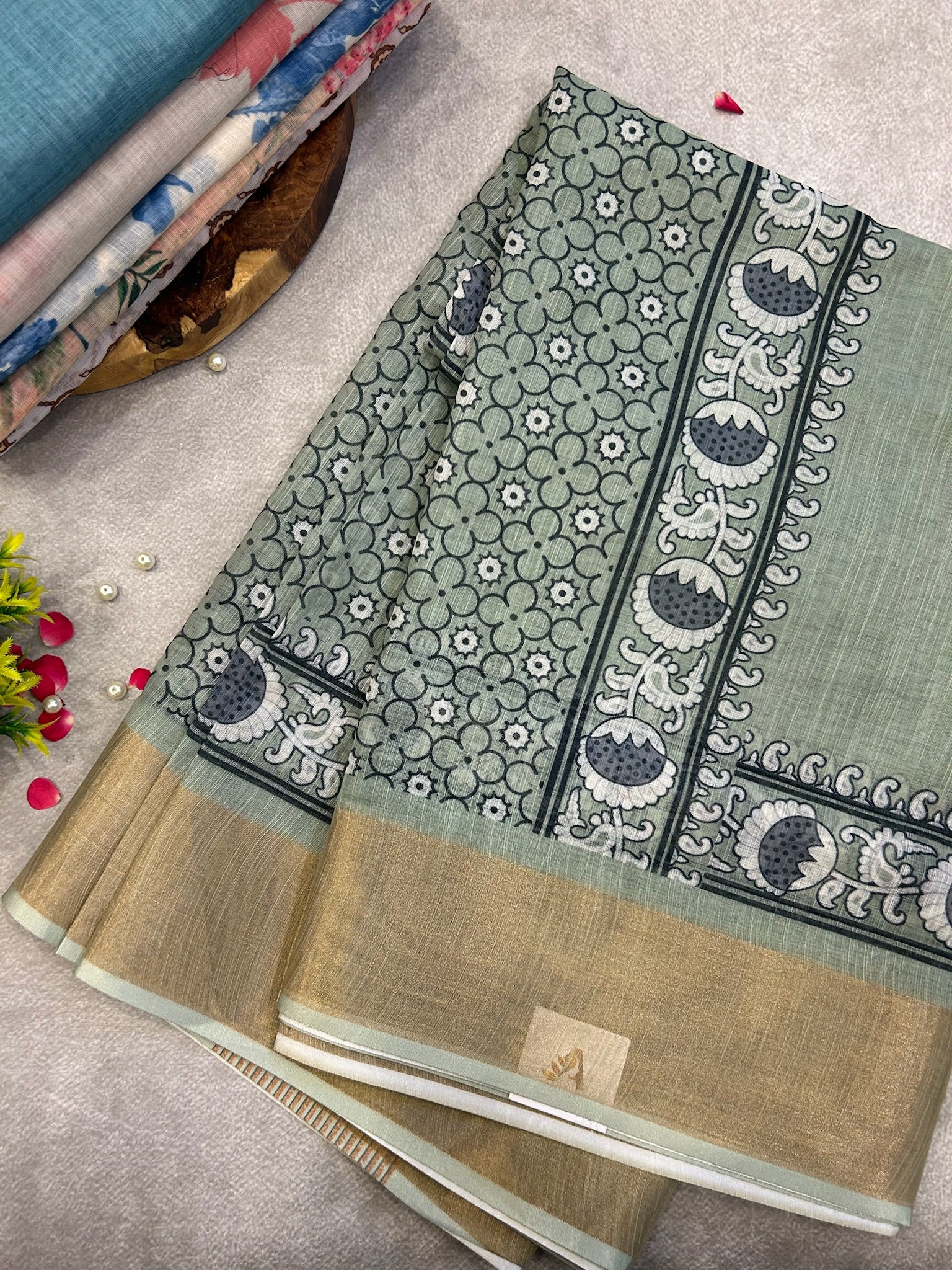 Elaichi Green Digital Print Linen saree