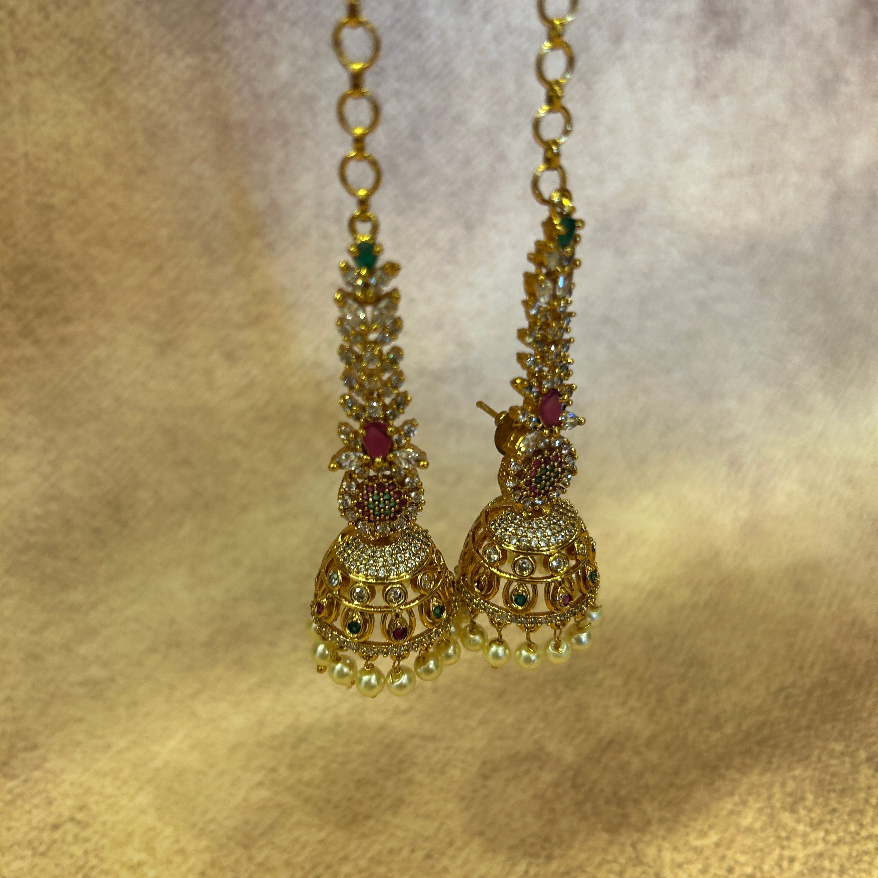 Yalini Jhumka with maatal