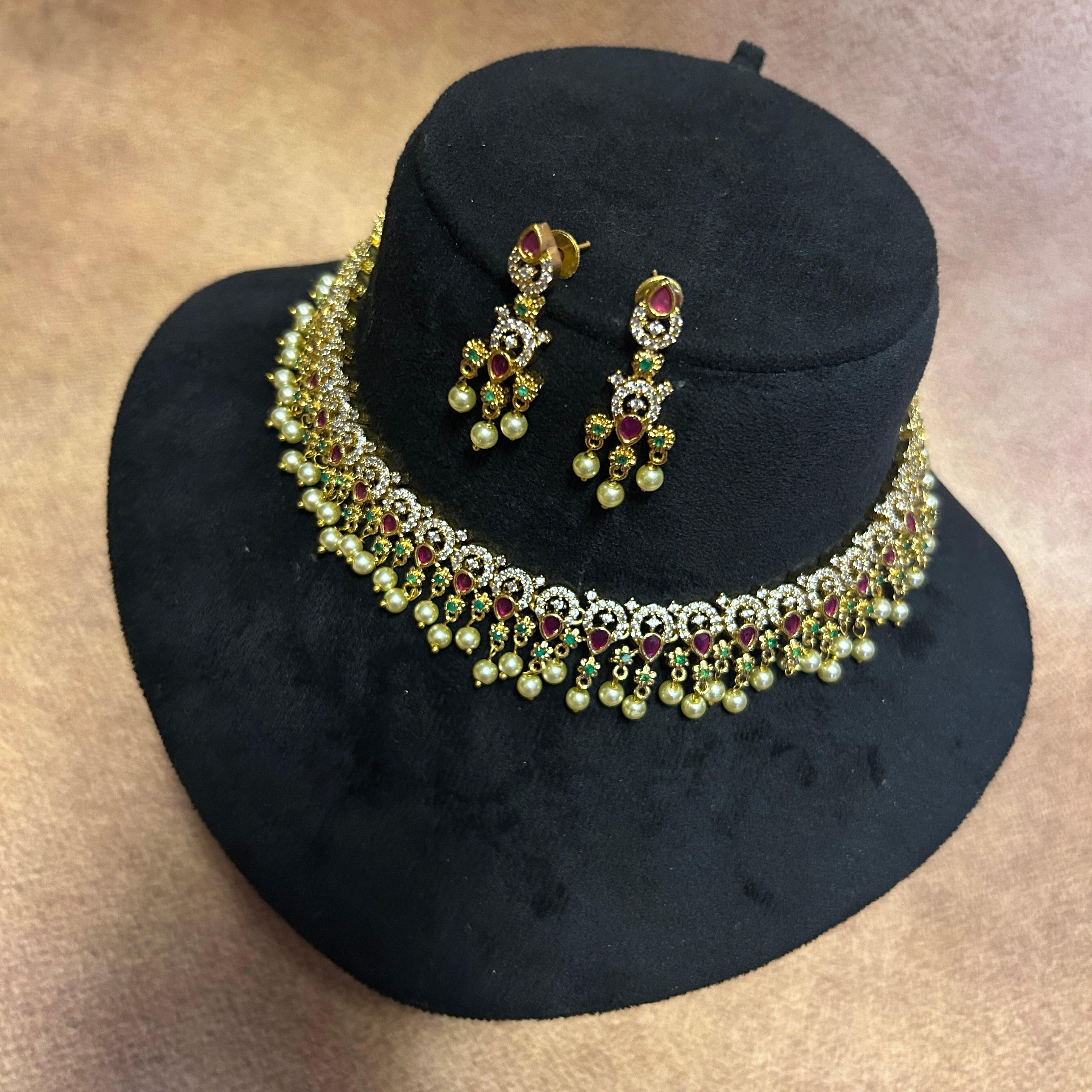 Thilagam pearl necklace