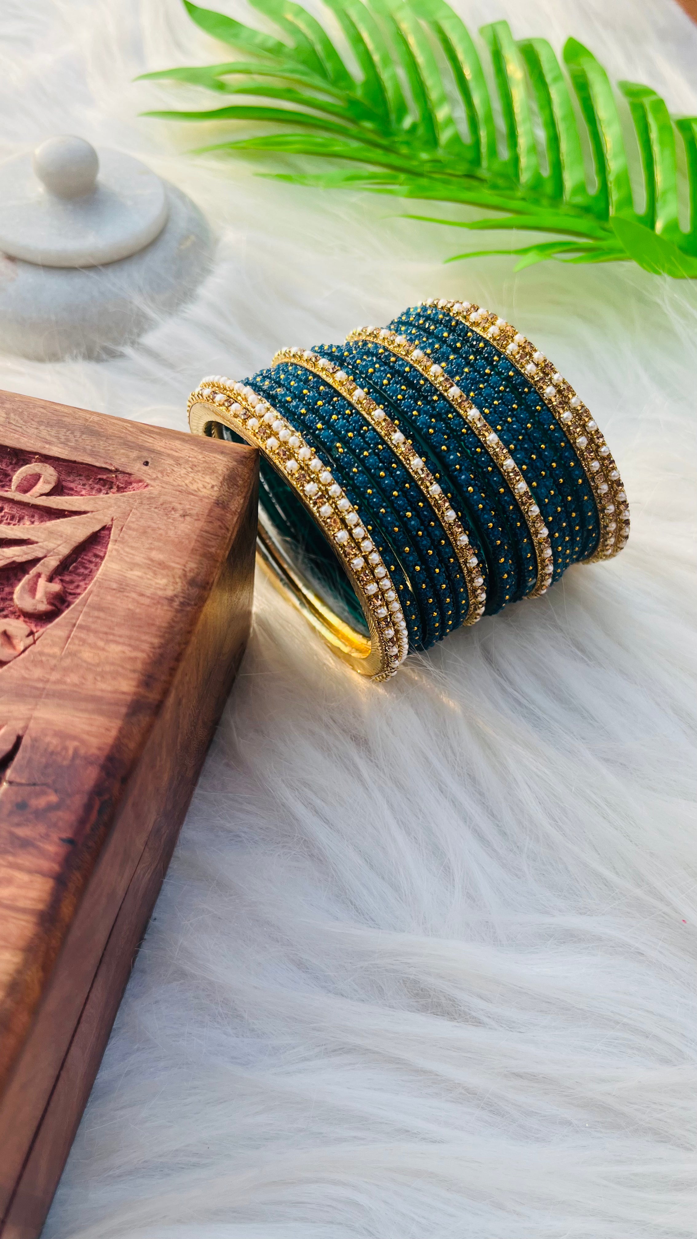 ANIKSHYA PEACOCK GLASS BANGLE AND GOLD WHITE PEARL METAL BANGLE VH038