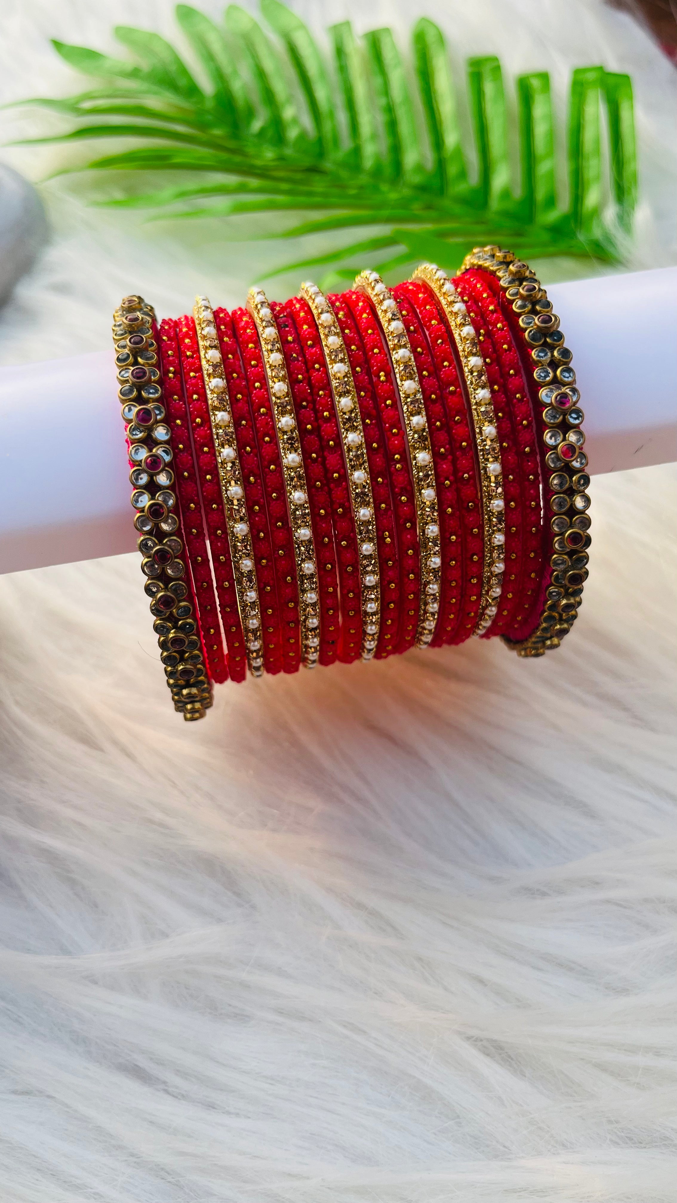 ANIKSHYA HANDMADE WHITE PINK KUNDAN BANGLE AND PINK GLASS BANGLE GOLD WHITE PEARL METAL BANGLE VH039