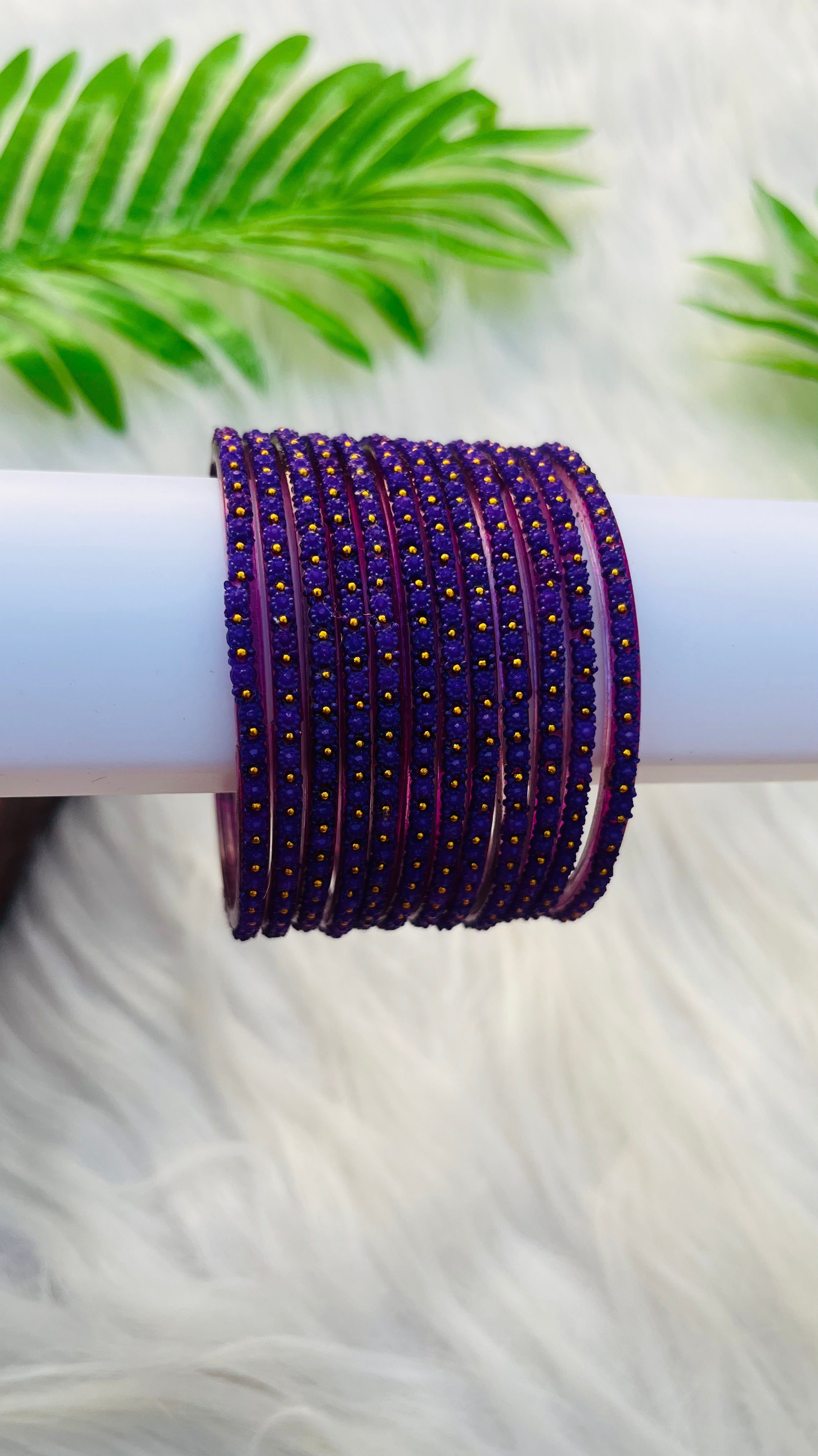 ANIKSHYA SITAARA GLASS BANGLE VH040