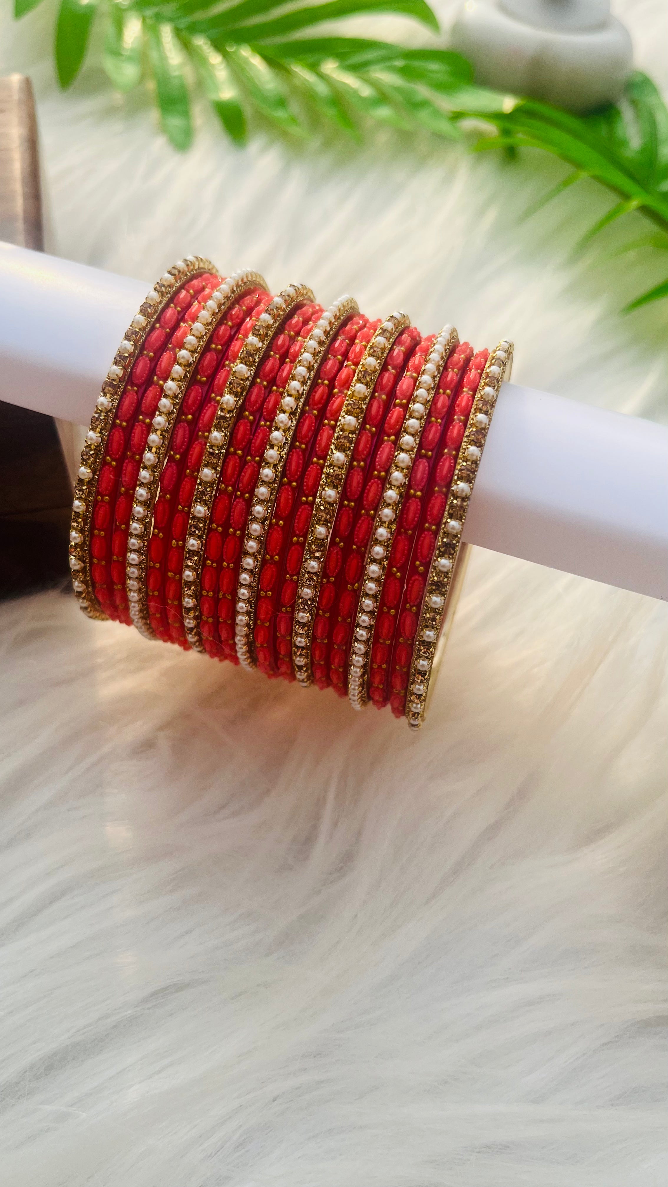 ANIKSHYA PEACH GLASS BANGLE AND GOLD WHITE PEARL METAL BANGLE VH042