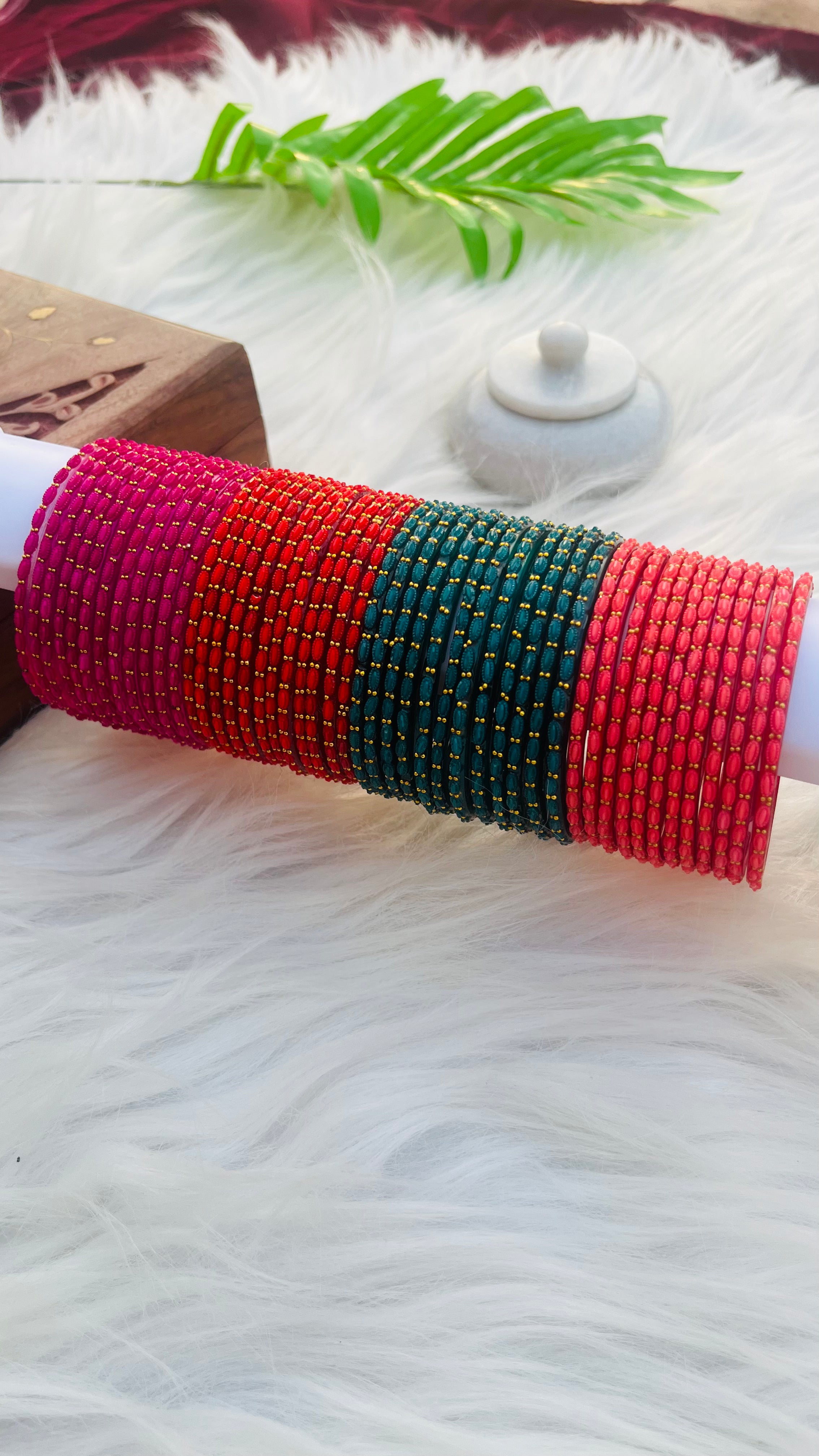 ANIKSHYA GLASS BANGLE COMBO_2 VH061