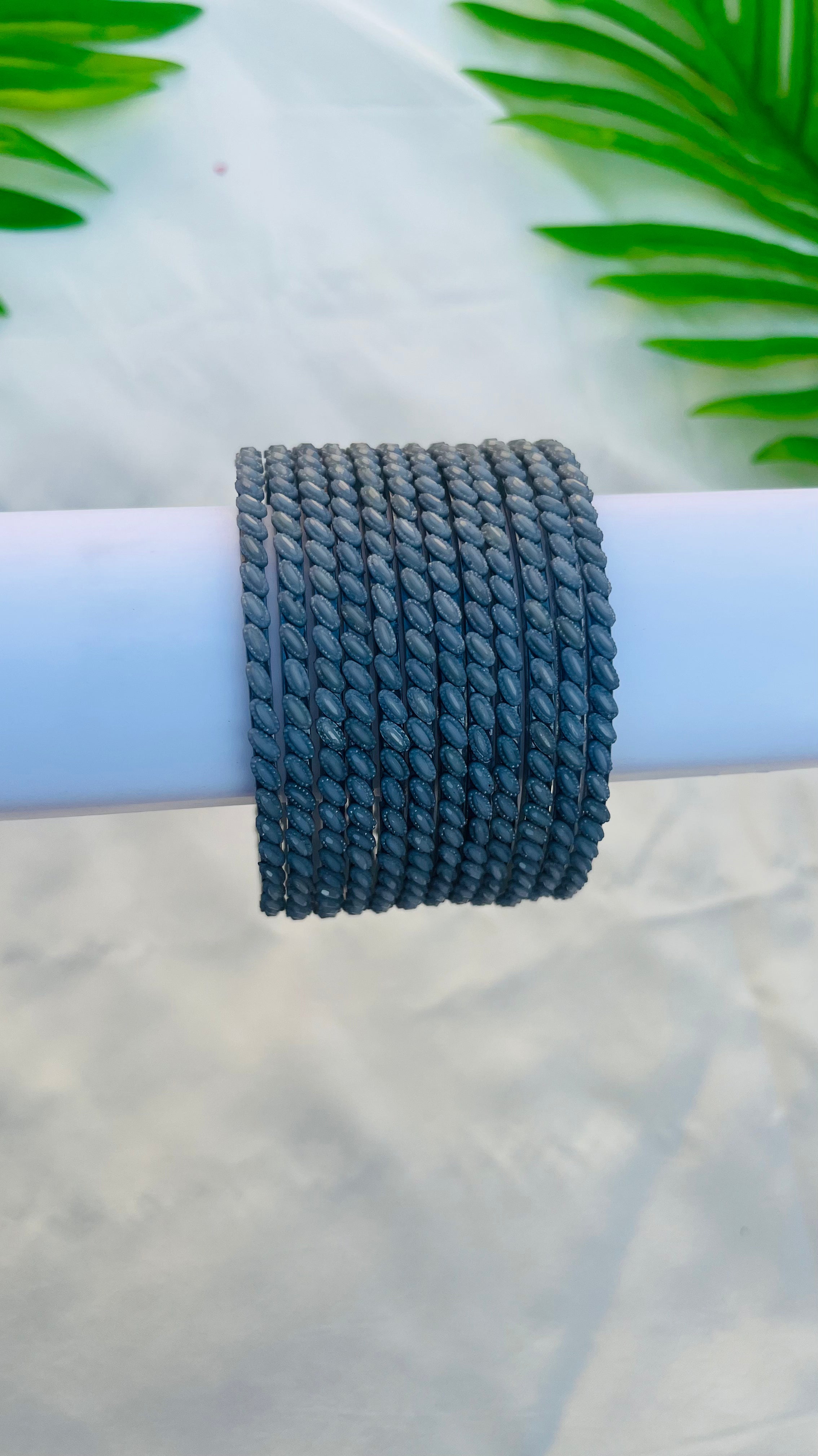 ANIKSHYA GREY GLASS BANGLE VH054