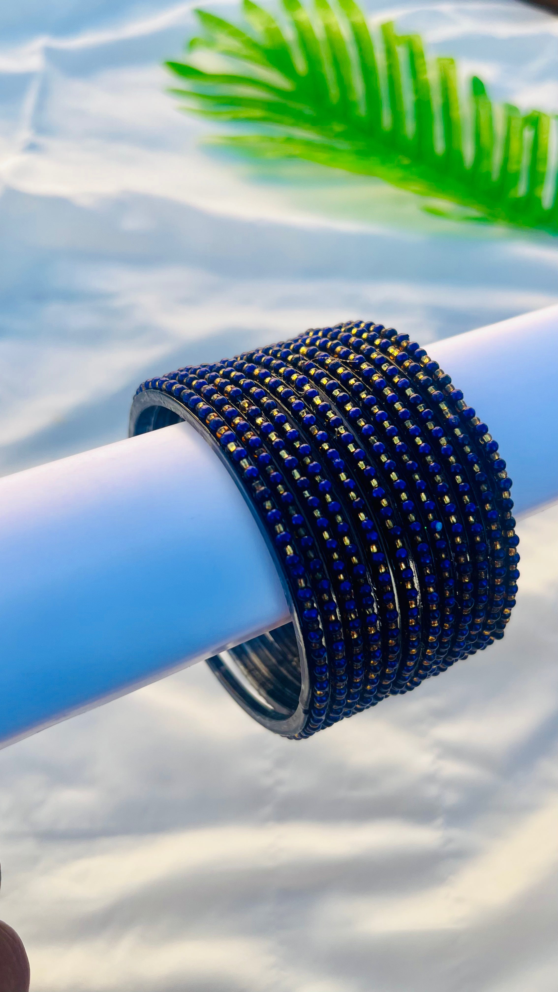 ANIKSHYA NAVY BLUE GLASS BANGLE VH067