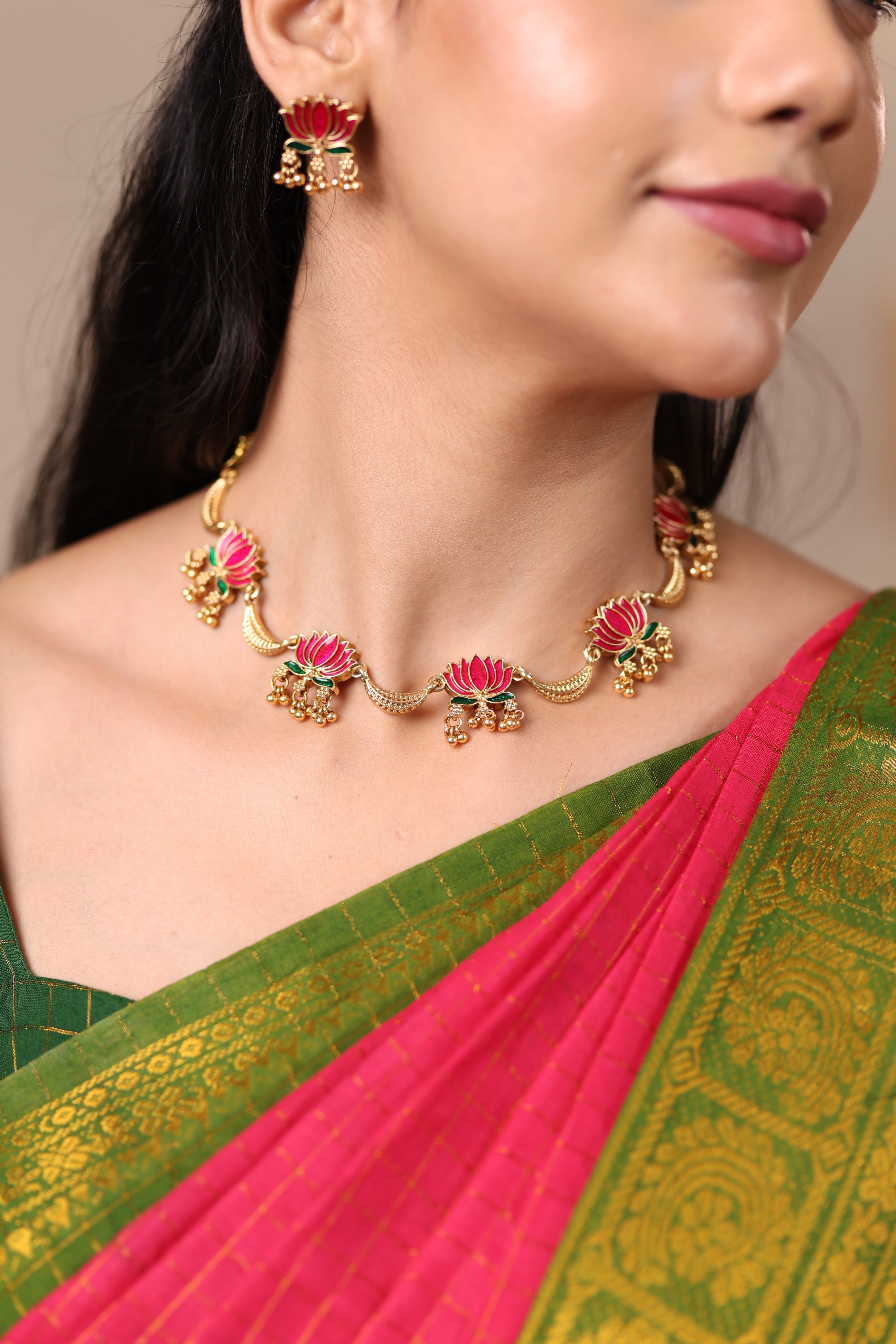 Manju Lotus Choker