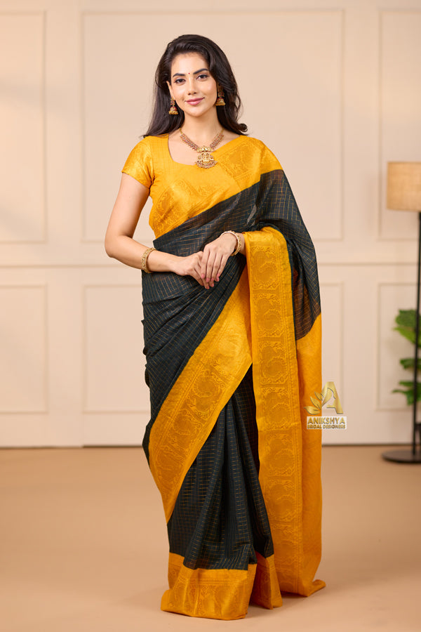 Bottle Green Sungudi Saree