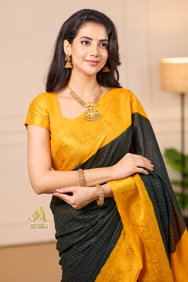 Bottle Green Sungudi Saree