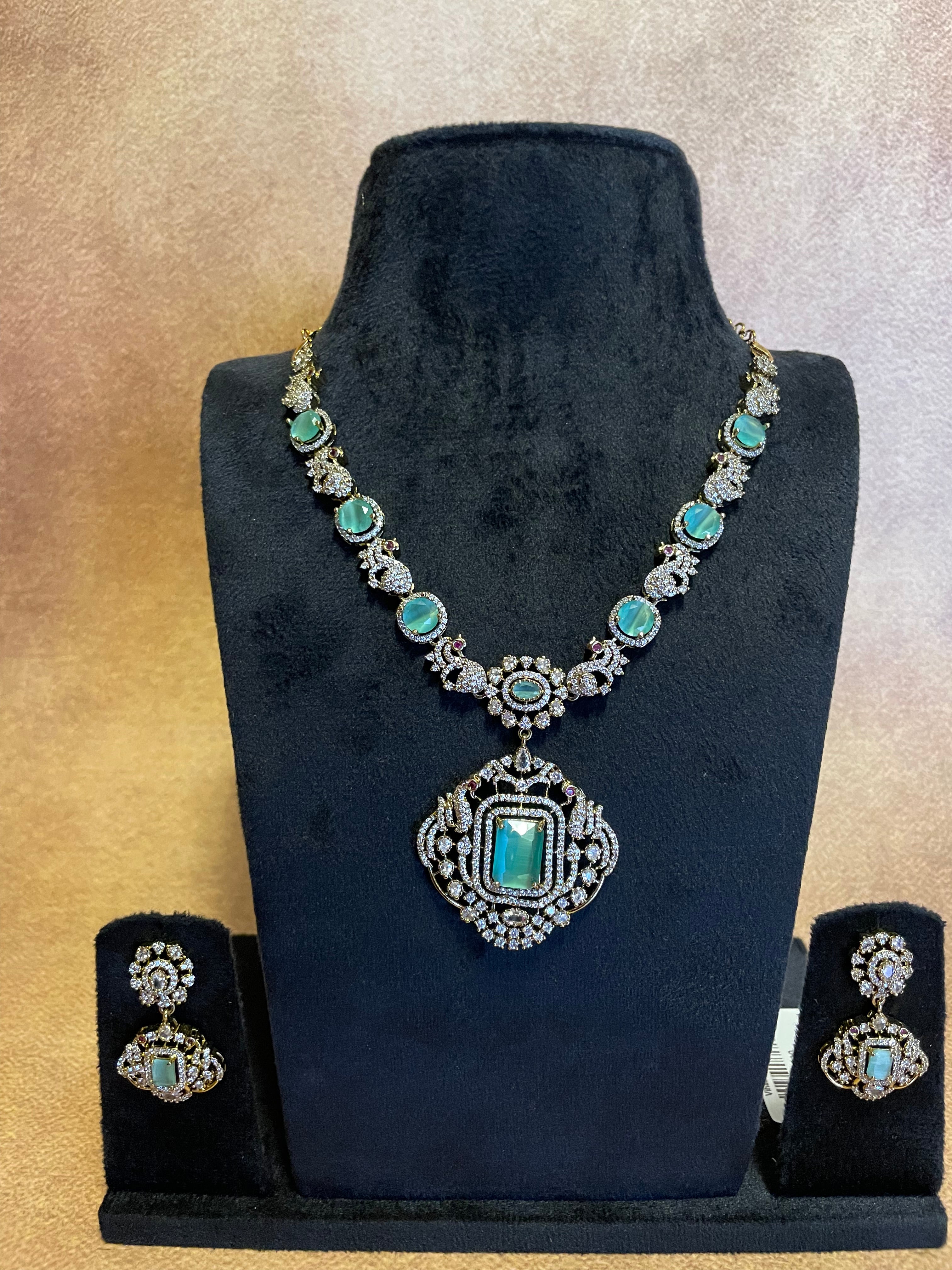 Pastel green necklace