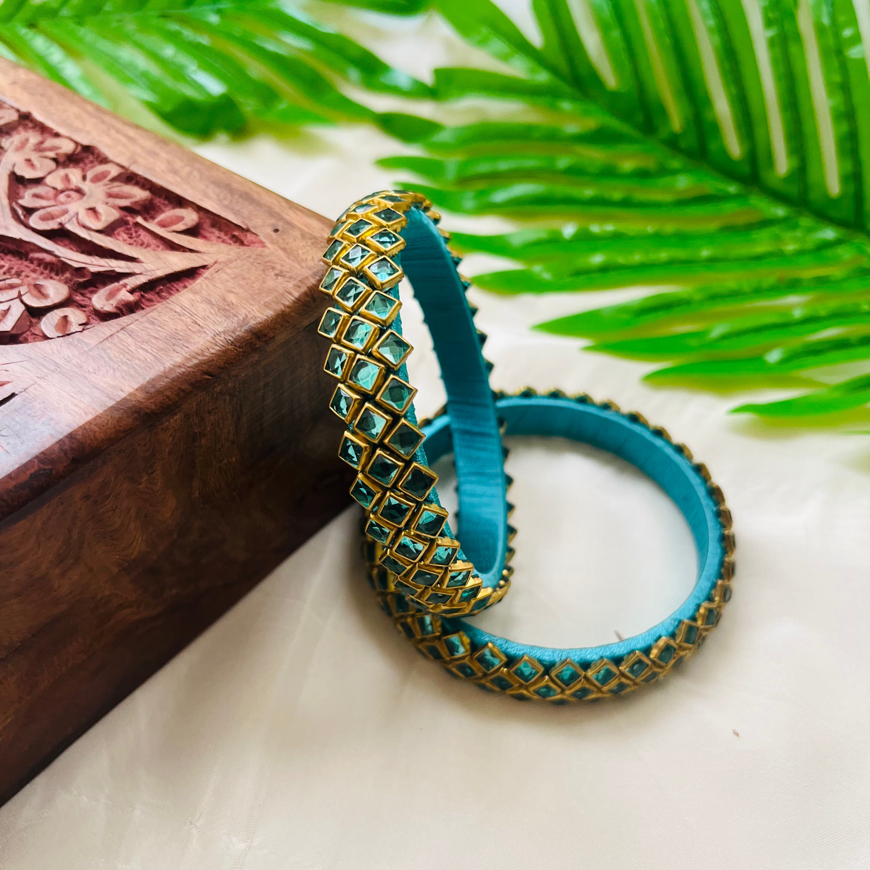 ANIKSHYA HANDMADE CYAN KUNDAN BANGLE VH030