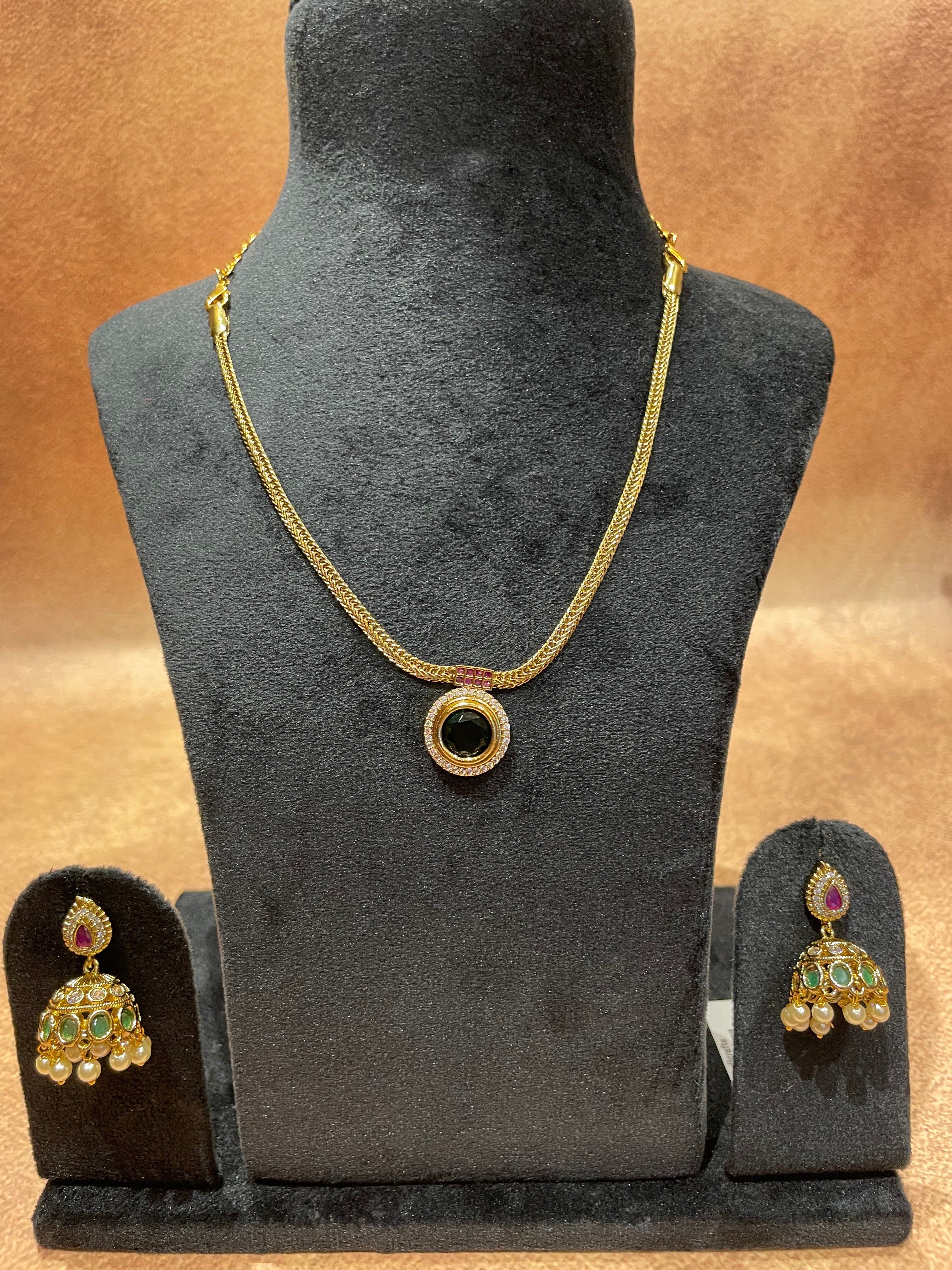 Maragatham Antique Pendant Necklace