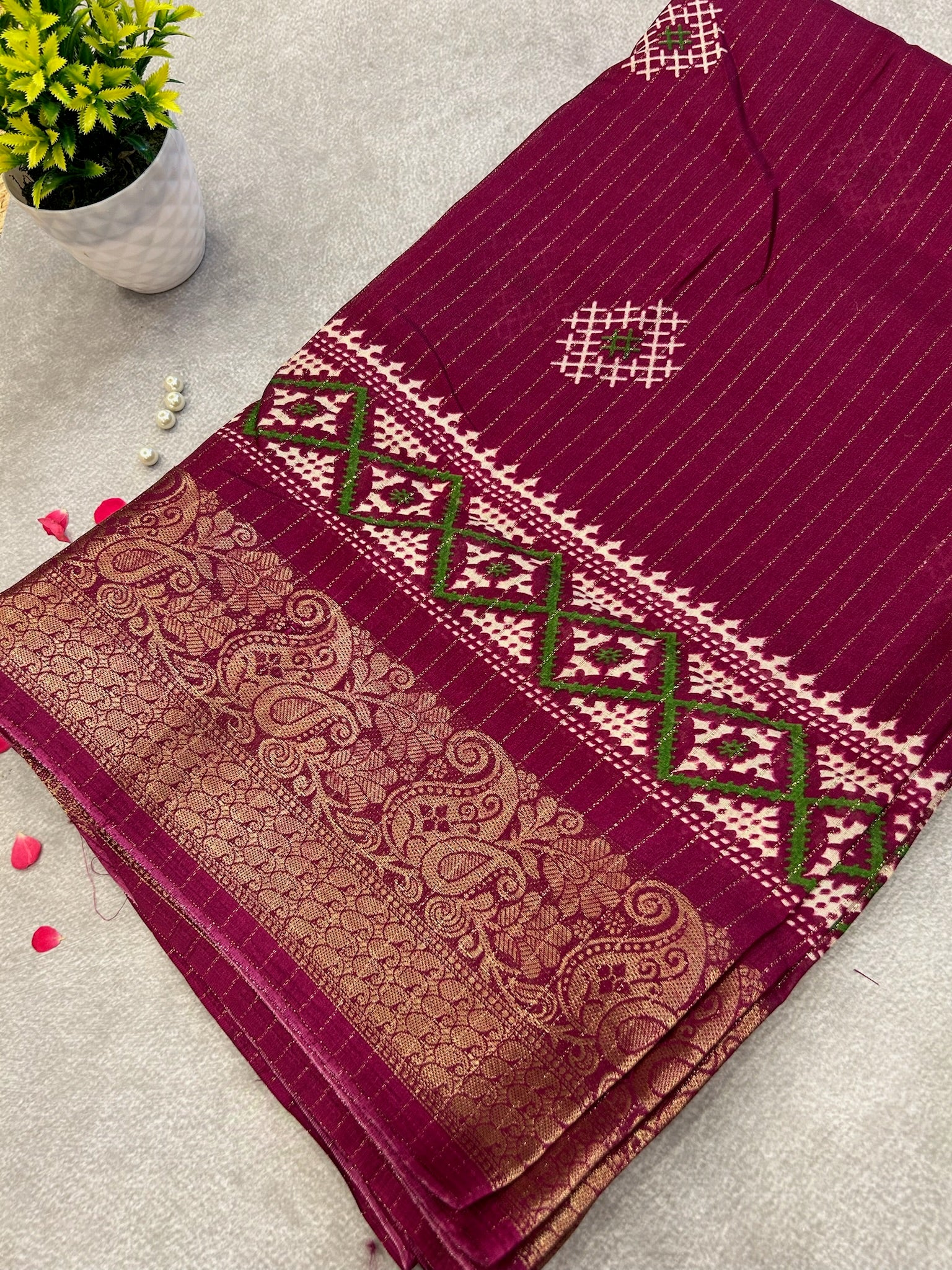Wine Rekko saree