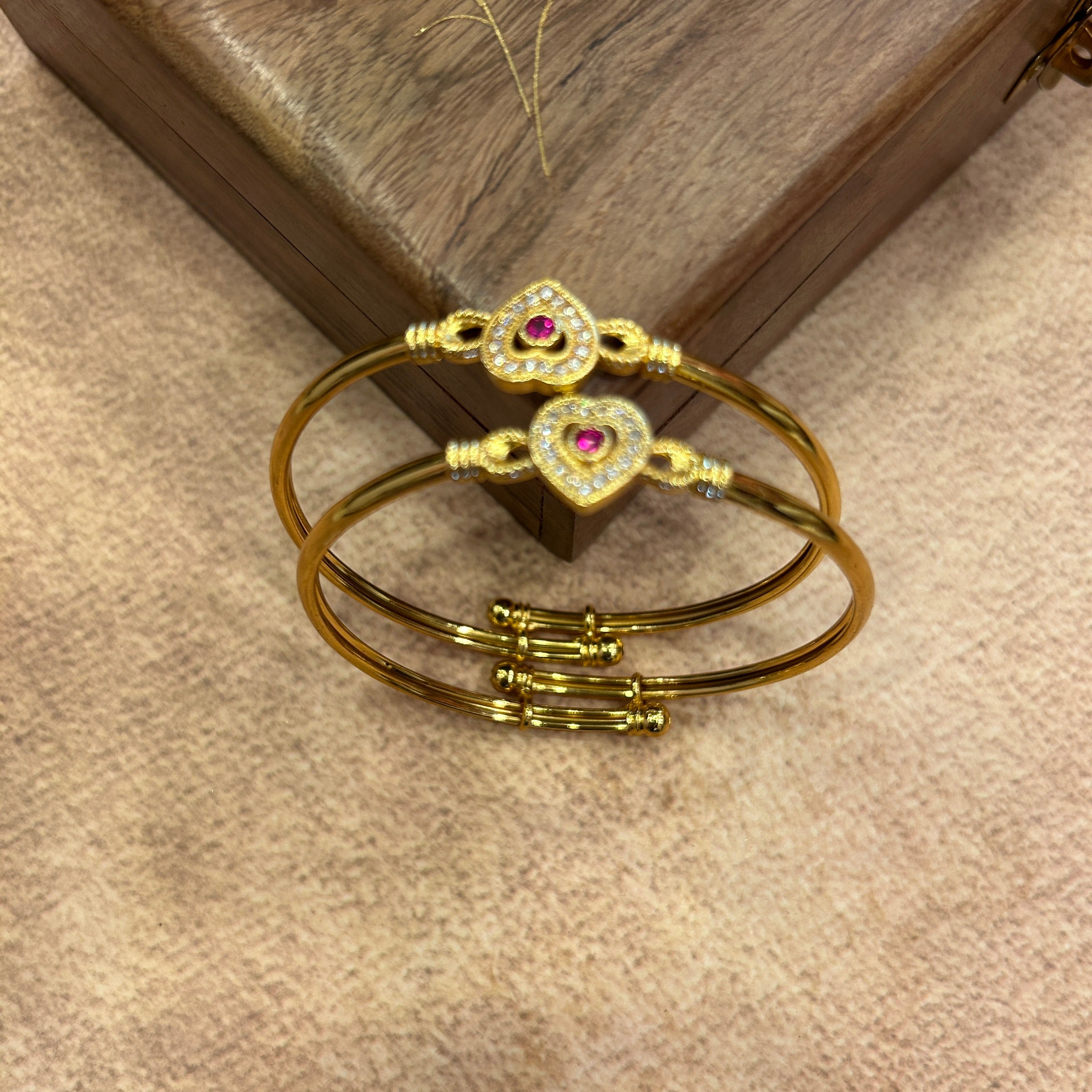 Amara Adjustable bangle