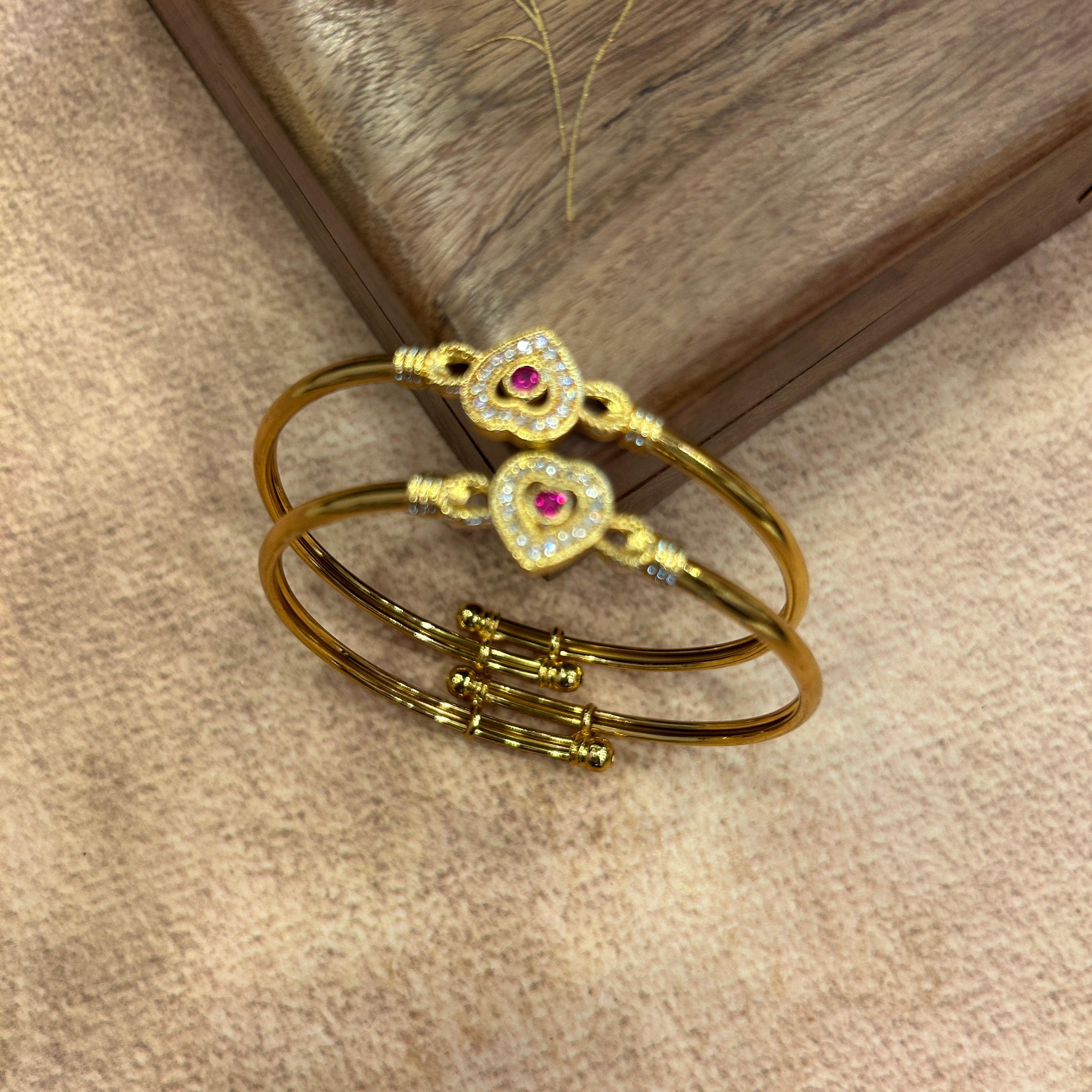 Amara Adjustable bangle