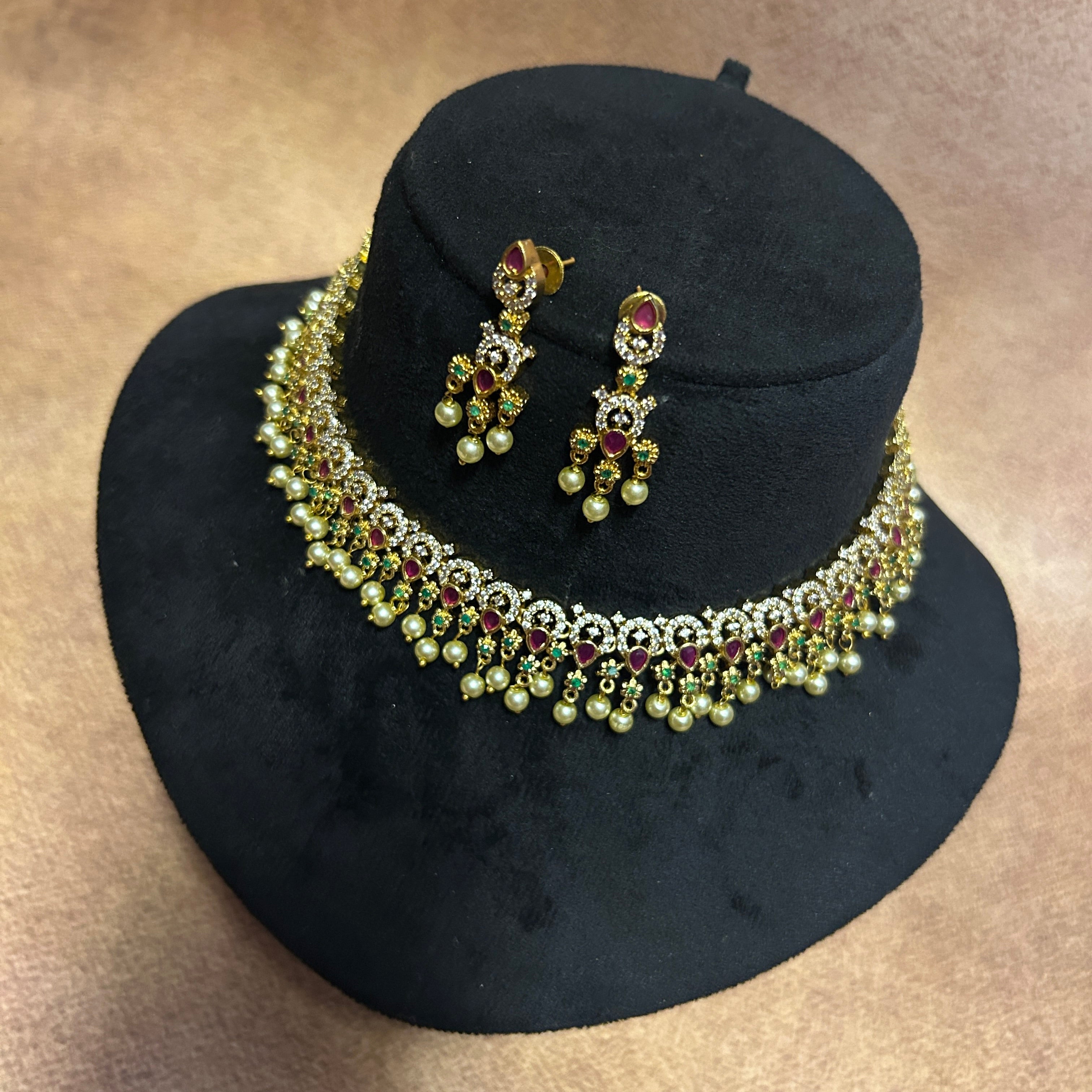 Thilagam pearl necklace