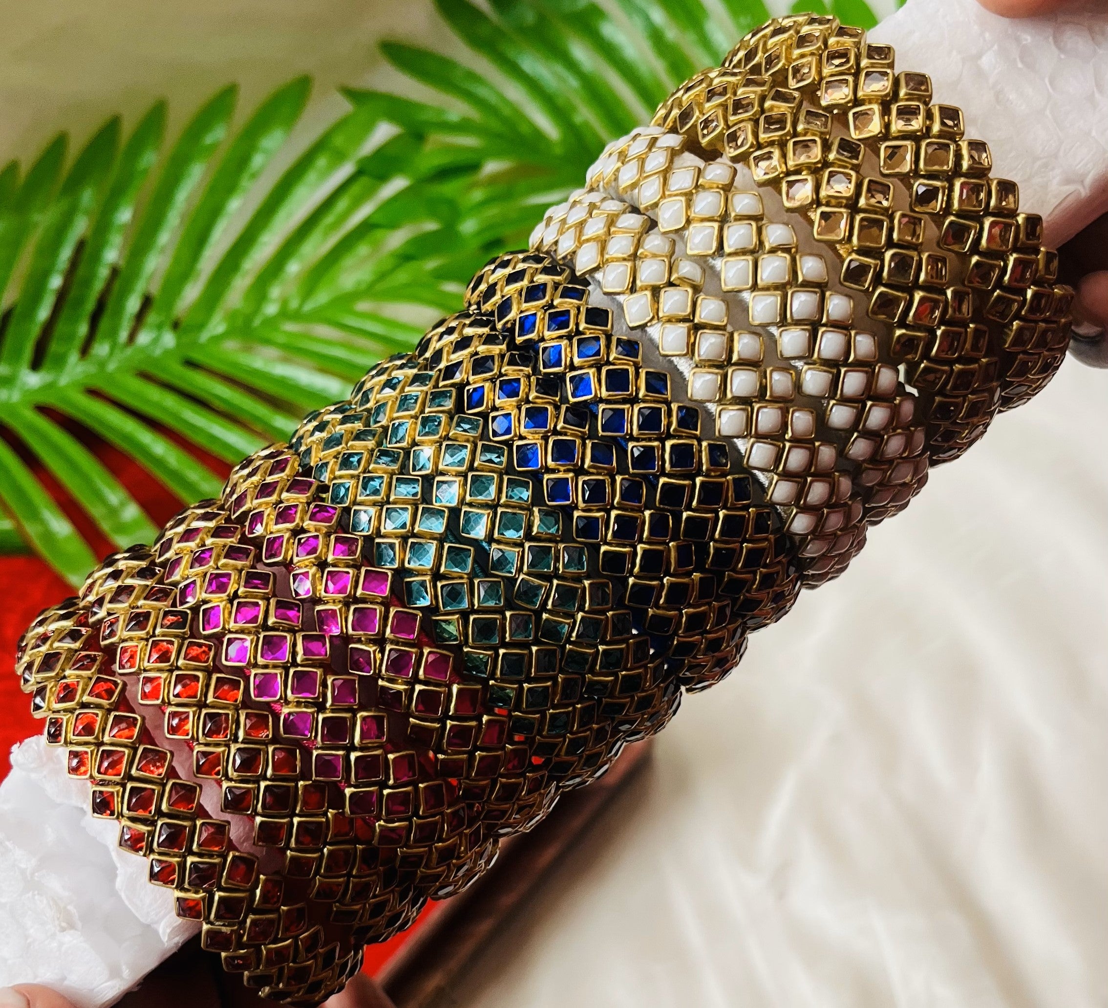 ANIKSHYA HANDMADE KUNDAN BANGLE COMBO_7 VH079