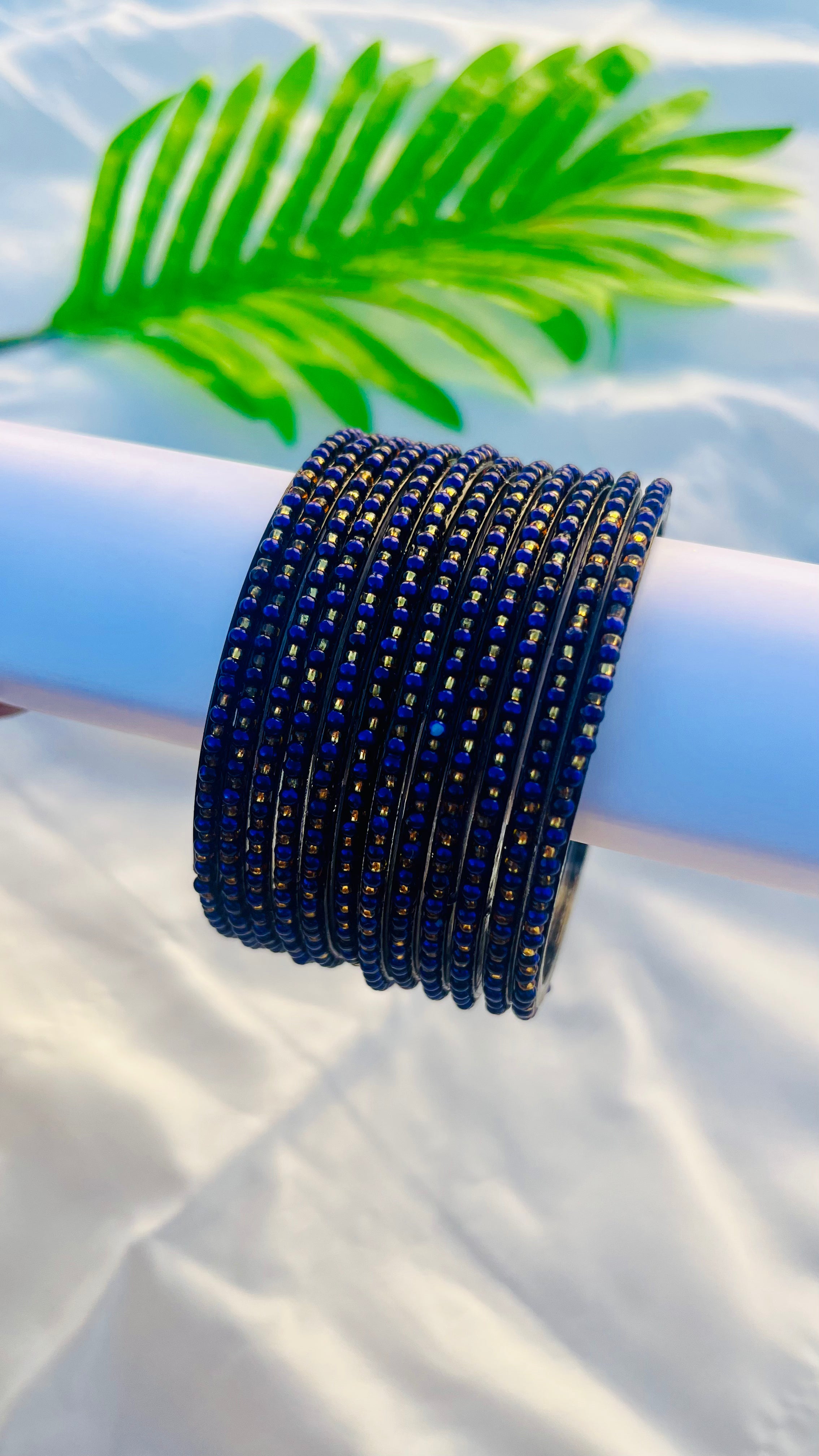 ANIKSHYA NAVY BLUE GLASS BANGLE VH067