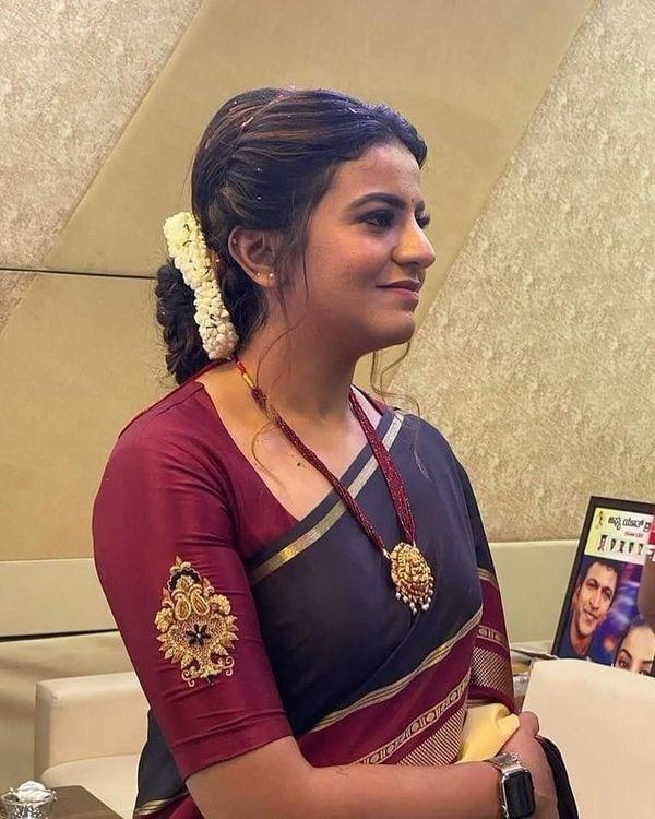 Motif on sleeves Blouse