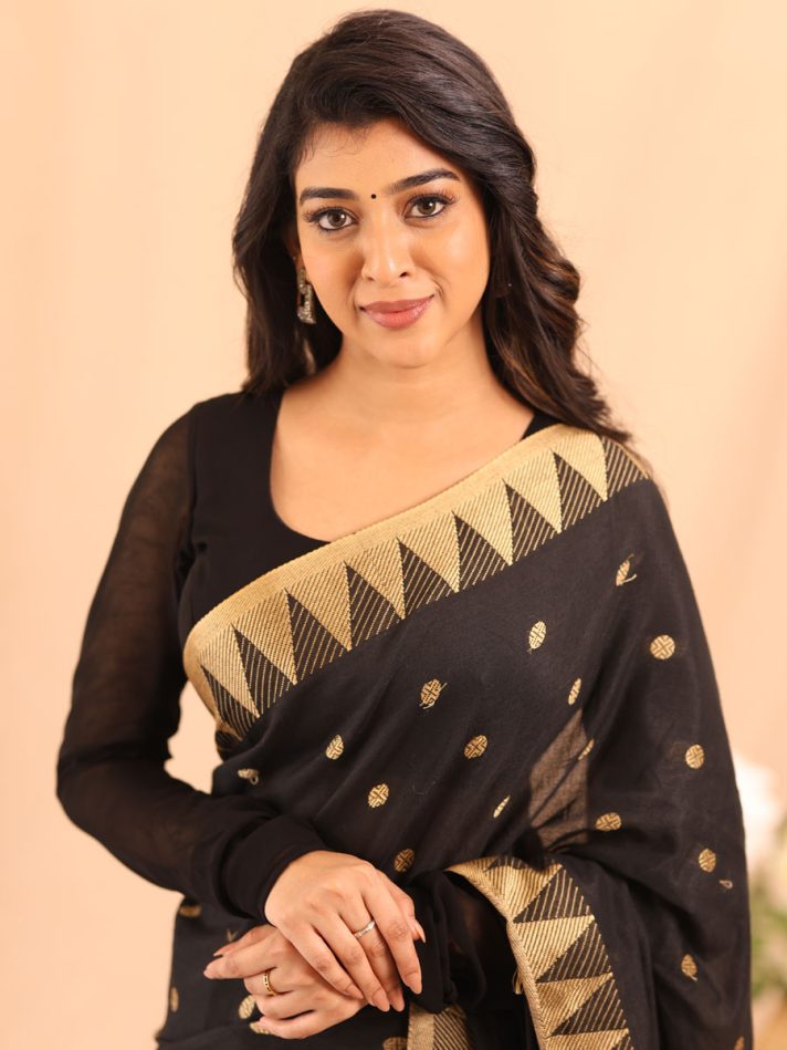 Anikshya Mul Khadi black saree with Temple border