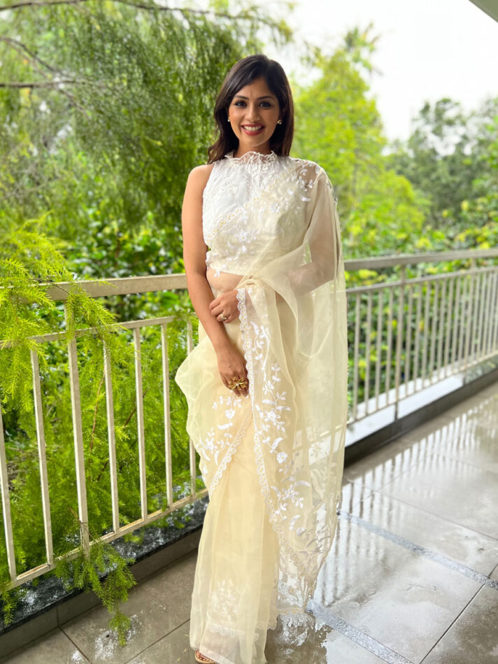 Anikshya Off-White Organza Embroidery Saree